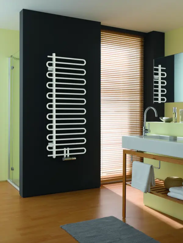 Arbonia Design-Heizkörper „Cobratherm®“ 40 × 114,1 cm in Weiß (RAL 9016) Sichere Zahlung