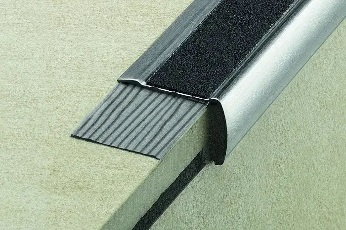 Top-Preis Schlüter Trep GLK-B Treppenprofil Edelstahl gebürstet 2,5 m R10 aufklebbar graphitschw. B=59 mm
